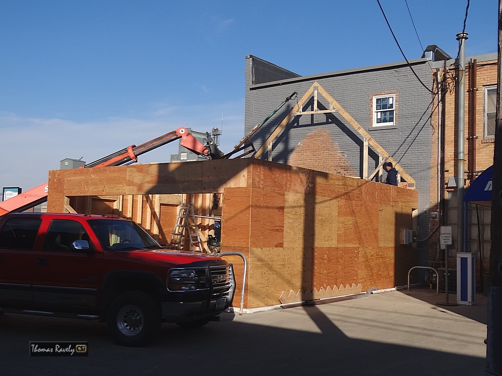 Road Closed to lift rafters      CSi photo